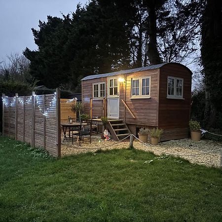 Cobo Cottage Chichester Bagian luar foto