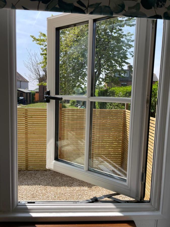 Cobo Cottage Chichester Bagian luar foto